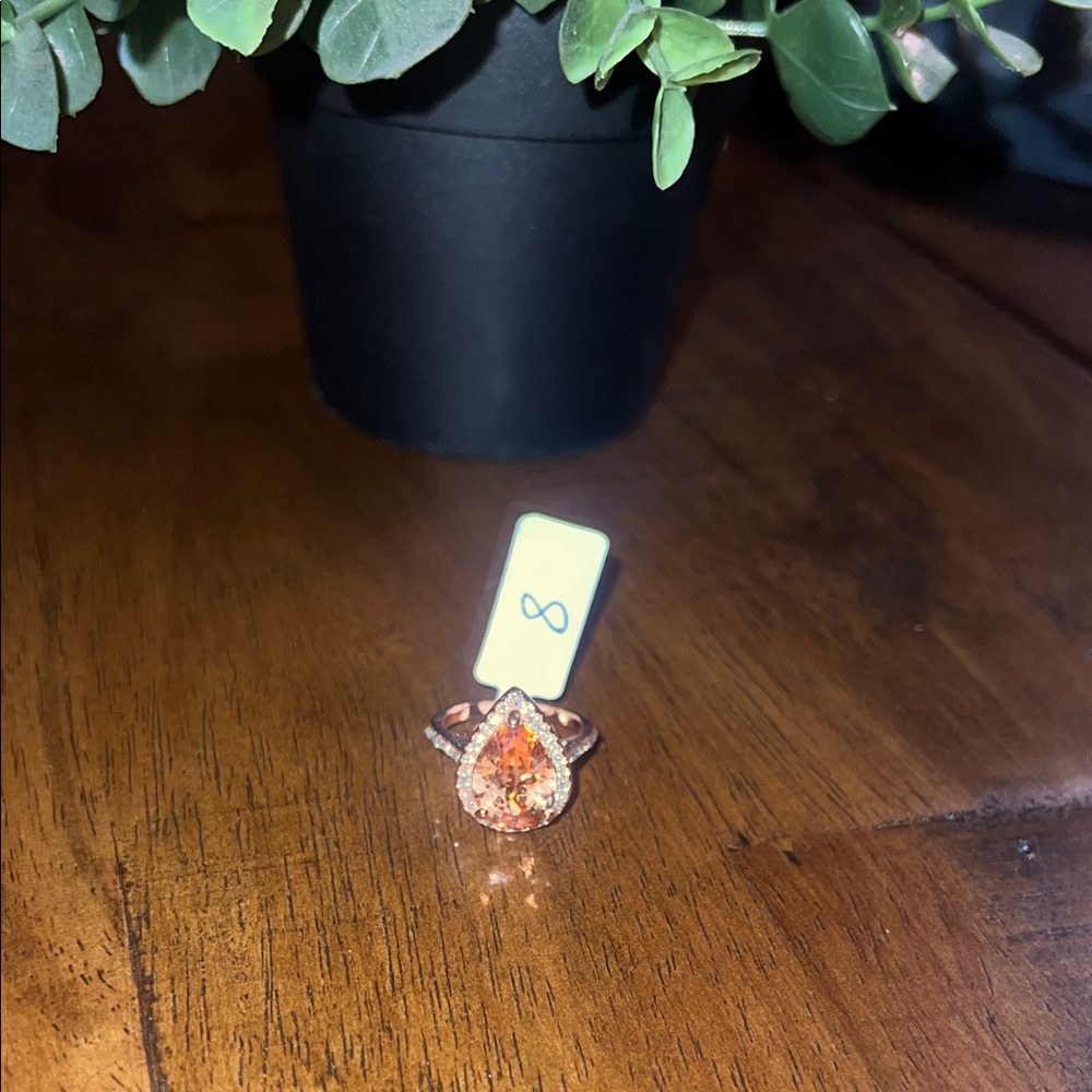 New Elegant Rose Gold Plated Teardrop Ring size 8